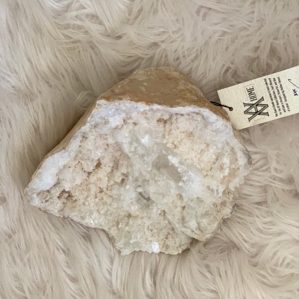 Crystal Quartz Geode ✨